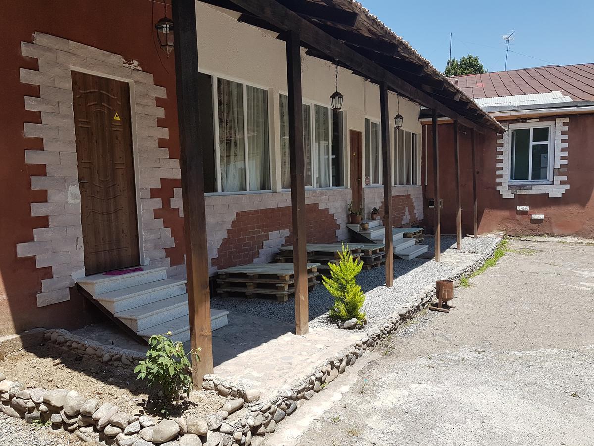 Tbilisi Yard Hostel Exterior foto